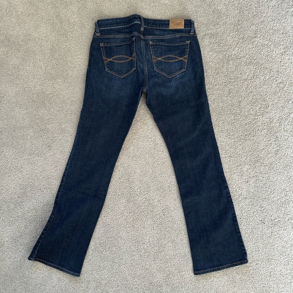Abercrombie & Fitch Low Rise Bootcut Jeans, 6 Short - Picture 3 of 13